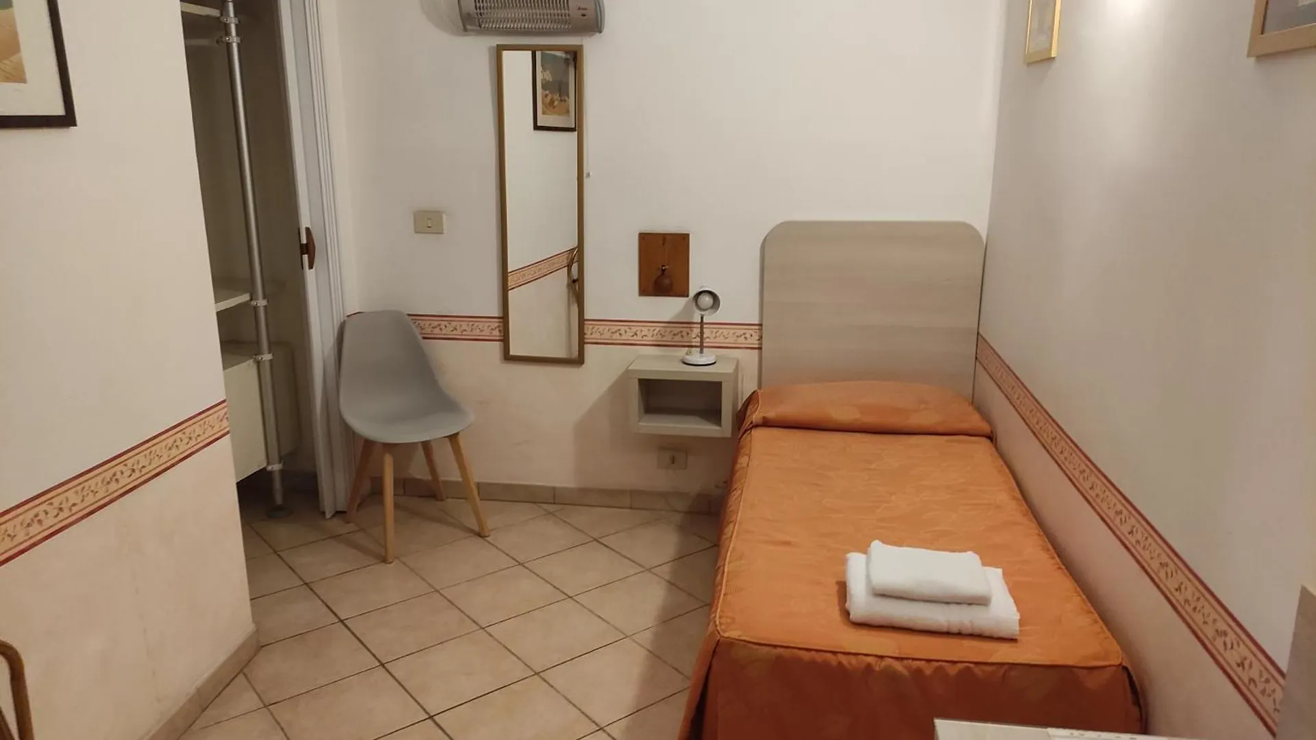 Casa Zavatti Guest House Rome